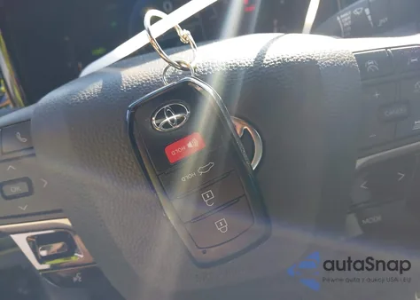 2025 Toyota Camry Se z USA, uszkodzony, nr VIN 4T1DAACK6SU083880